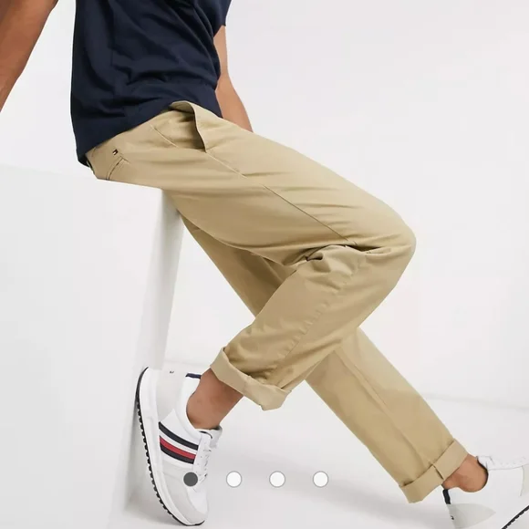 Men's Tommy Hilfiger Custom-fit Chinos - Picture 1 of 9